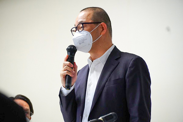 花木秀明教授（大村智記念研究所感染制御研究センター長・COVID-19対策北里プロジェクト代表）が科学技術・イノベーション戦略調査会で「新型コロナウイルスに関する研究開発状況について」を講演しました２