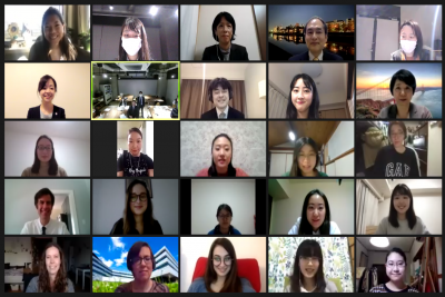 11_group photo1-presentation